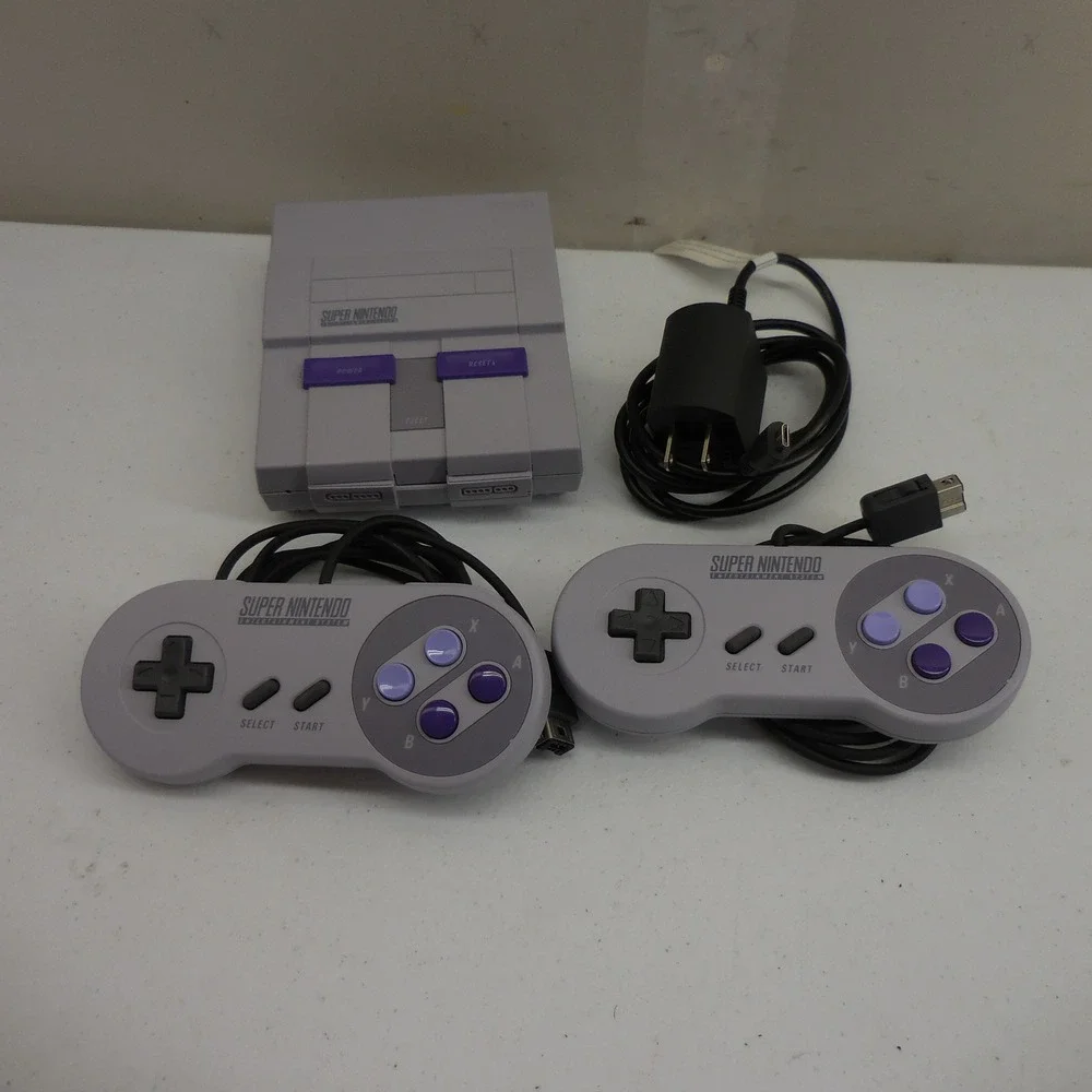 Nintendo Super NES Classic Edition SNES Mini Console CLV-201 2 Controllers Gray